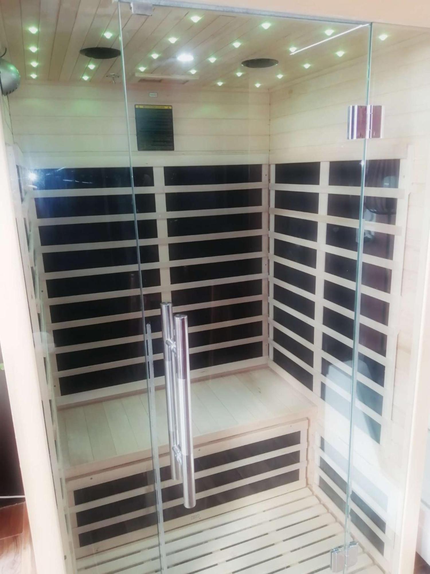 Appartement Avec Balneo Et Sauna Privatif - Le Rose Cuivre Troyes Bagian luar foto